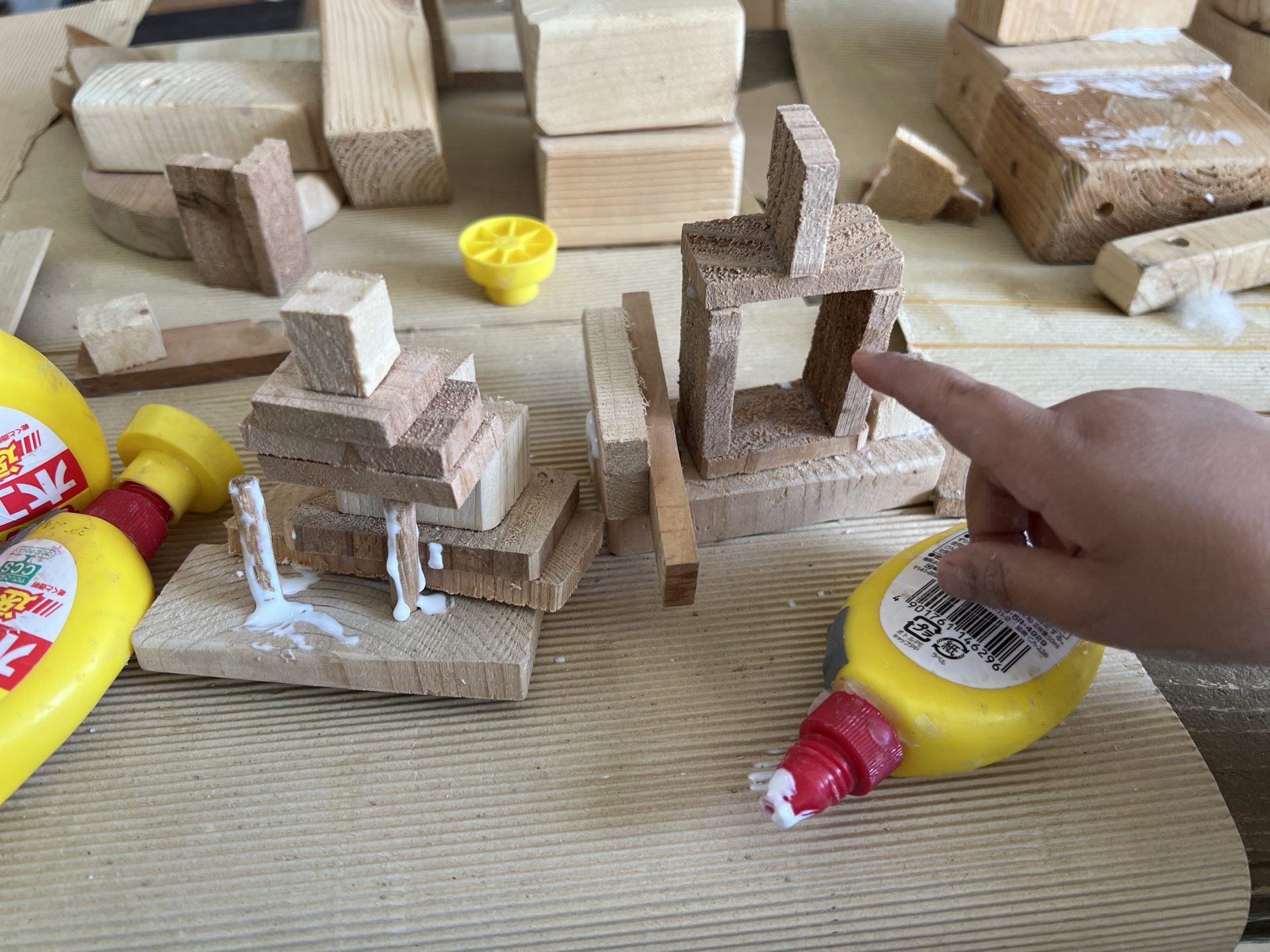 ボンドで木工